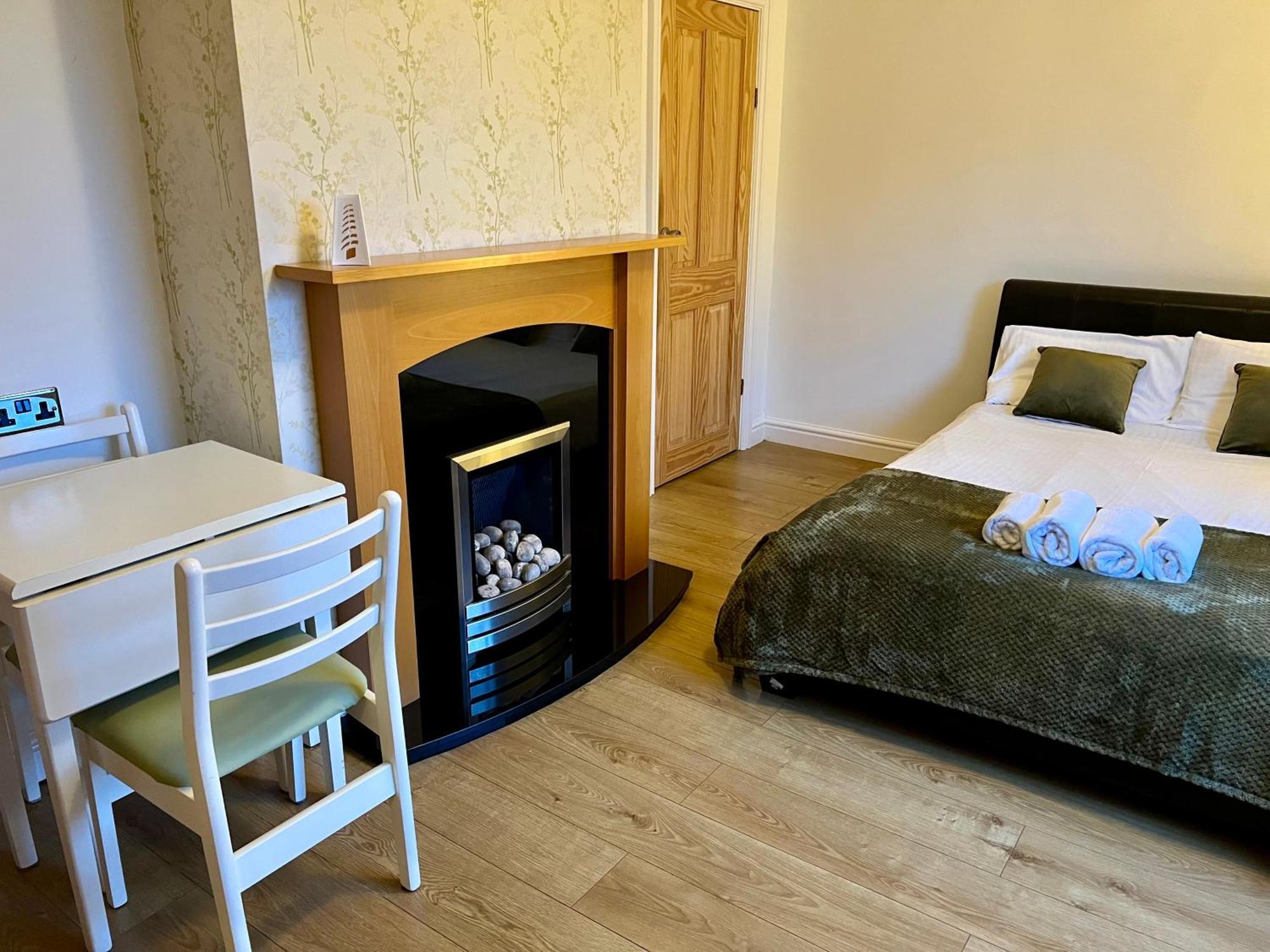 Housefield Stay, Room 4 Stoke-on-Trent Exteriör bild