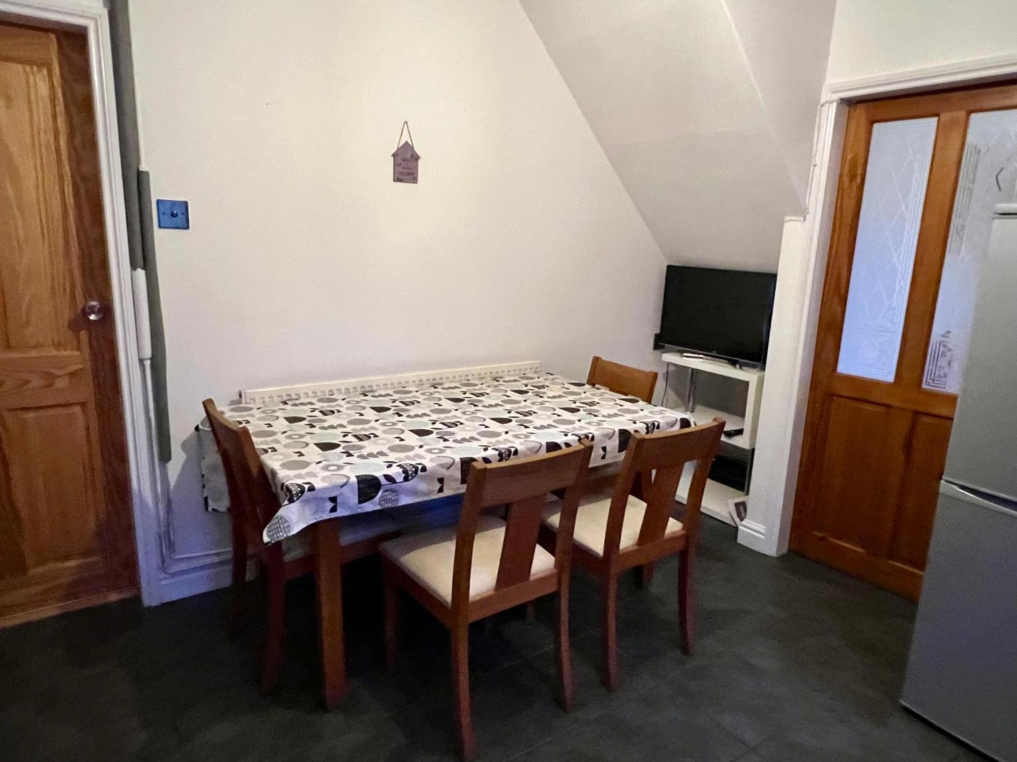 Housefield Stay, Room 4 Stoke-on-Trent Exteriör bild