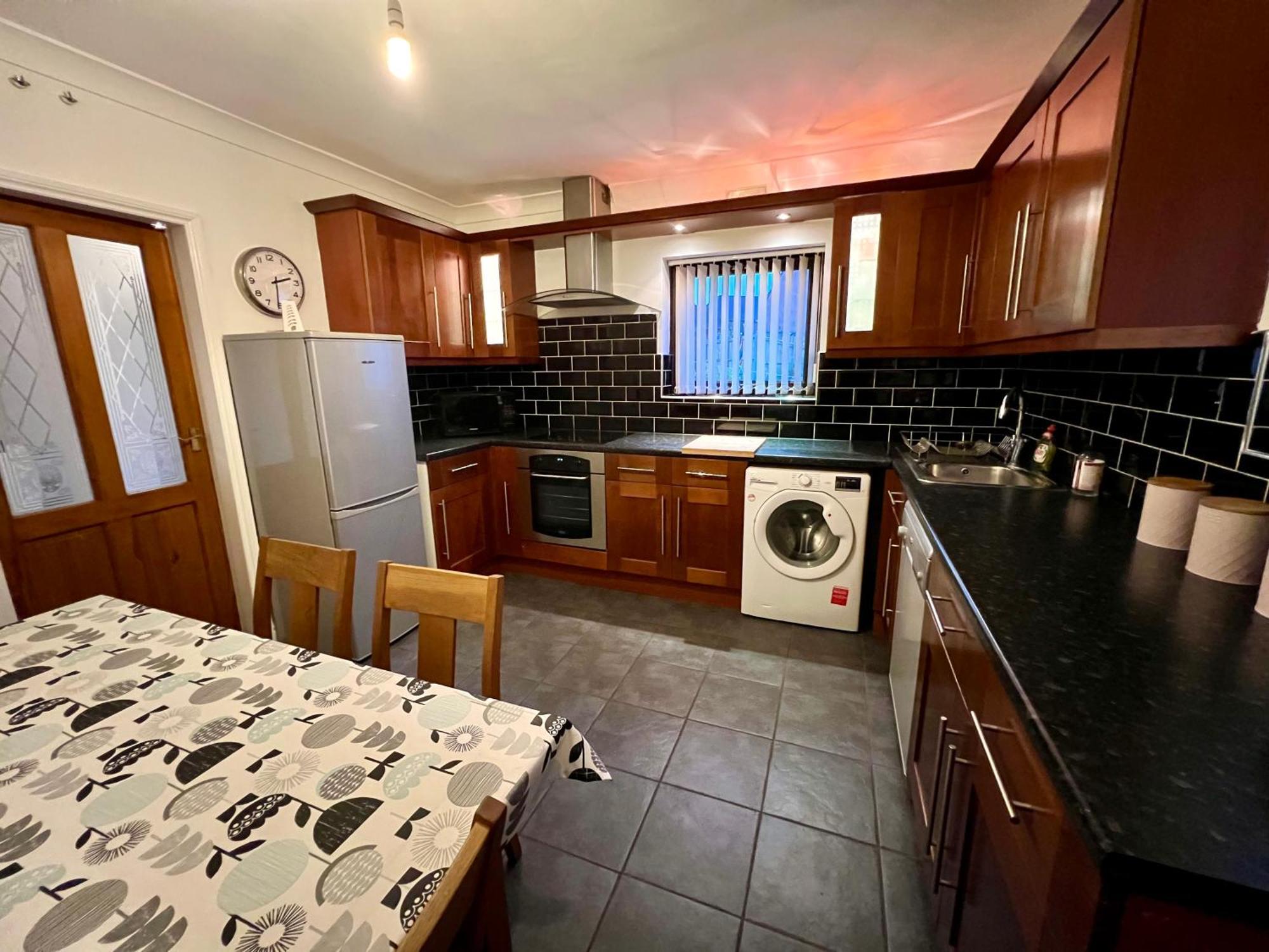 Housefield Stay, Room 4 Stoke-on-Trent Exteriör bild